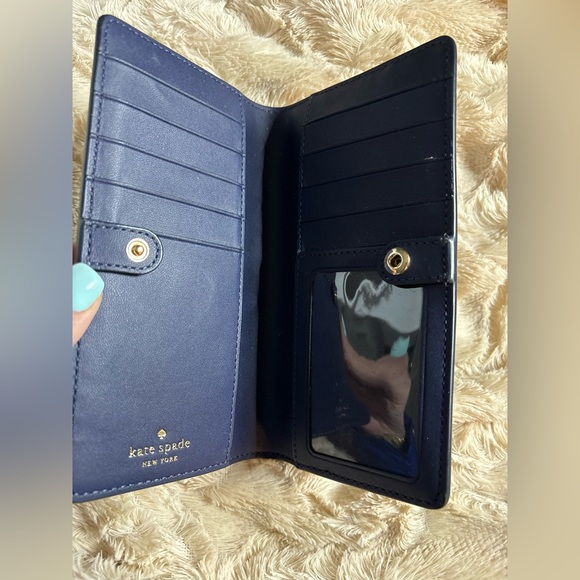 SOLD!! Kate Spade Cream and Blue Floral Wallet - Picture 6 of 9